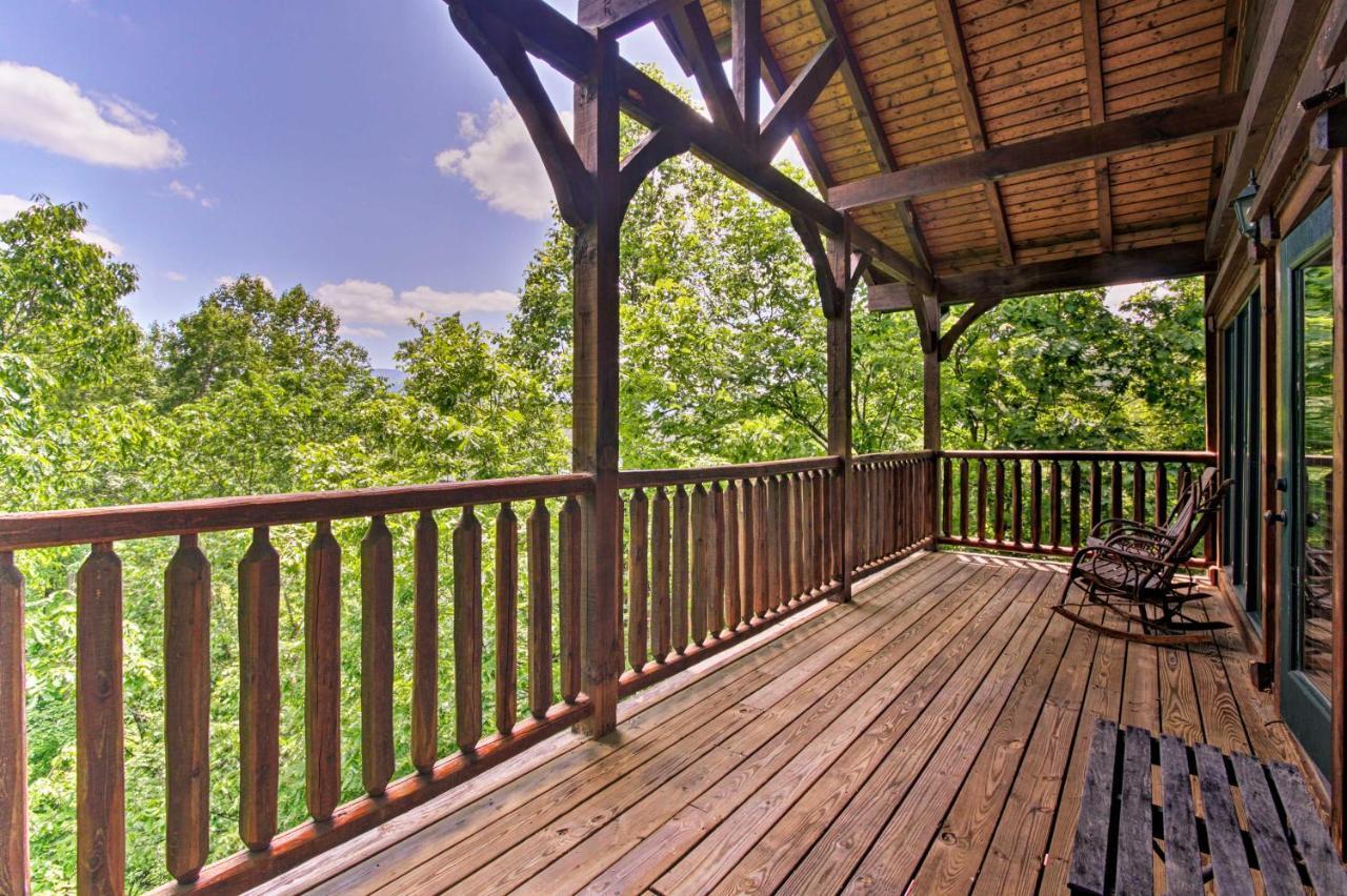 Cabin With Pool Access About 3 Mi To Downtown Gatlinburg Luaran gambar