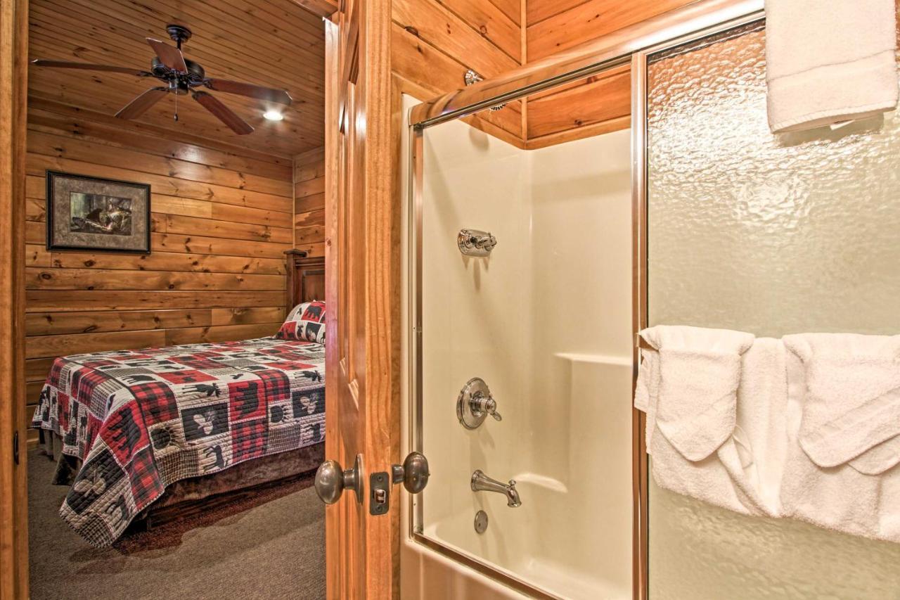 Cabin With Pool Access About 3 Mi To Downtown Gatlinburg Luaran gambar