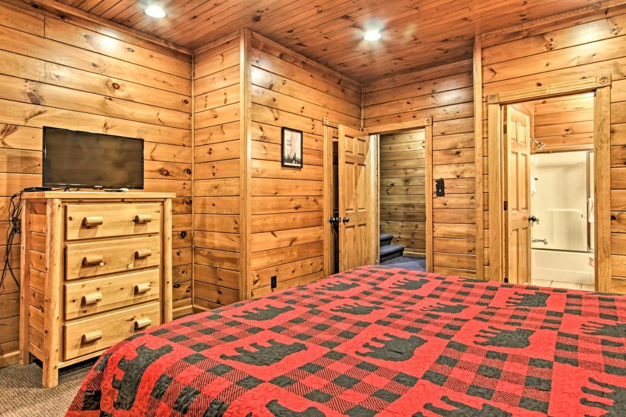 Cabin With Pool Access About 3 Mi To Downtown Gatlinburg Luaran gambar